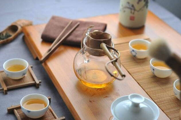 茶兴于唐，盛于宋，至今茶已成为民众日常生活的必需品
