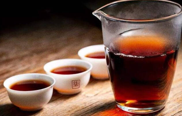 茶叶的保存期限依据茶叶种类不同、成长条件不平等，保