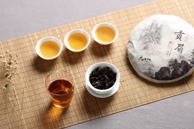 买回家的茶叶，一时之间喝不完，随意一放，会变味，严