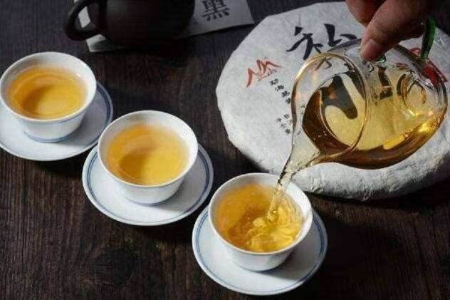 我们中国人爱喝茶，我国的茶文化源远流长，根据不少人