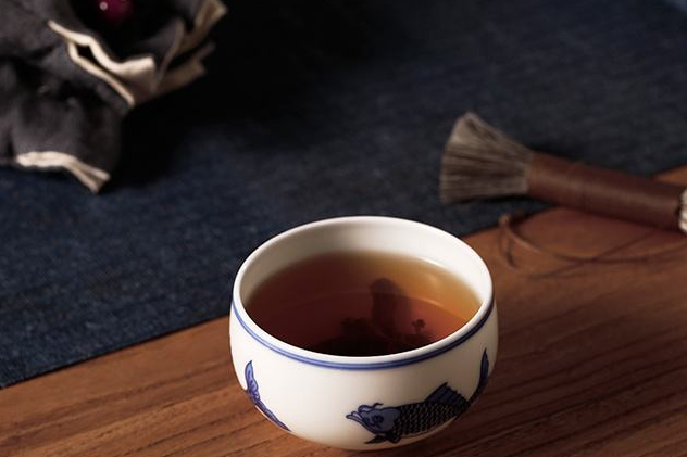 茶湯滋味在很大程度上受化學成分的影響。如青澀和收斂