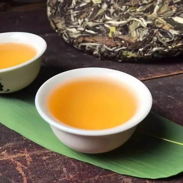 买回家的茶叶，一时之间喝不完，随意一放，会变味，严