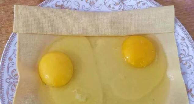 用1张豆腐皮2个鸡蛋做..