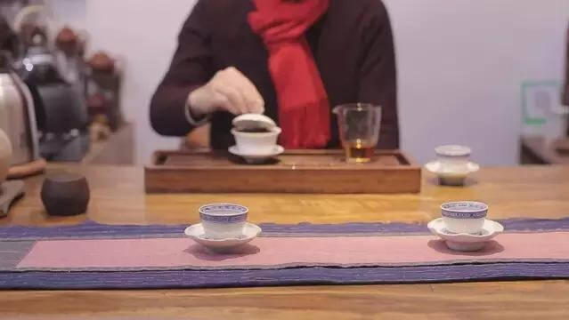 如果泡茶水温偏低，则茶的内含物