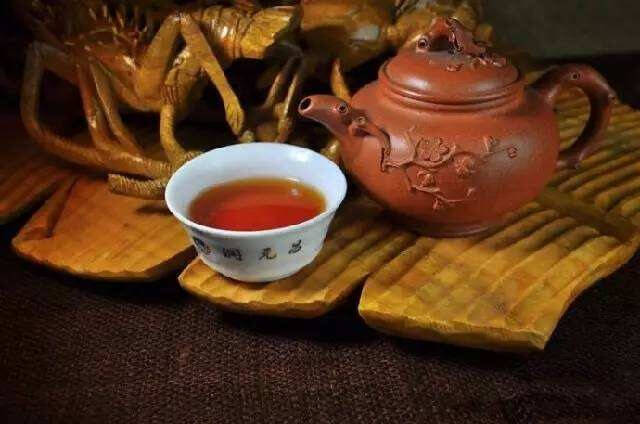 常喝六堡茶的作用相对冬虫夏草功