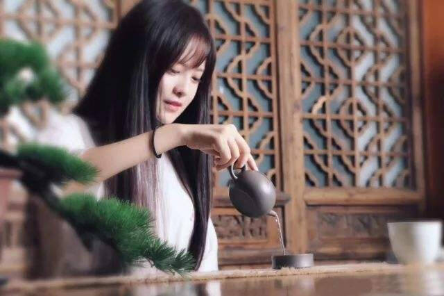 喝茶小知识。茶可预防老年痴呆，
