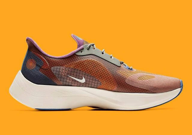 Nike新款网面跑鞋 ，..