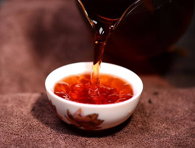 你所不知道的，喝茶也是对自己的