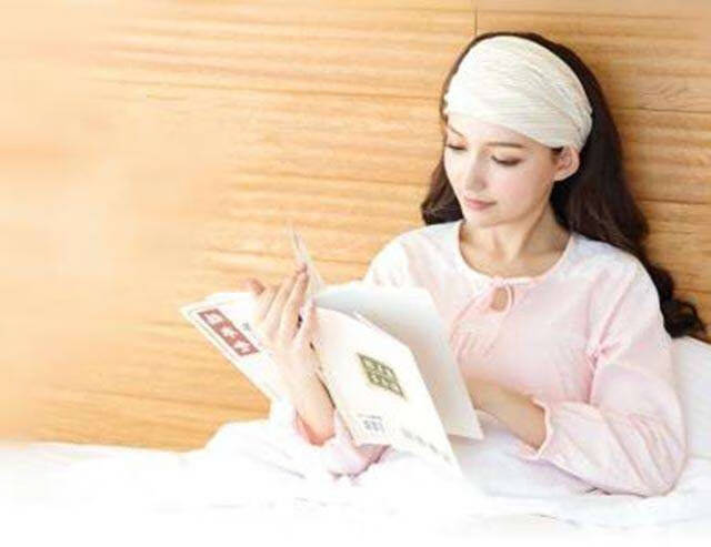 随着年纪越来越大，茶包里放着中药材的养生茶，美容养