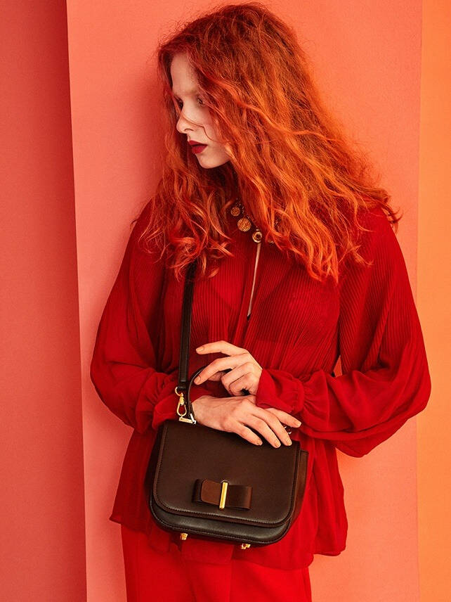 闺蜜周末茶话会,联袂潮包扮美装