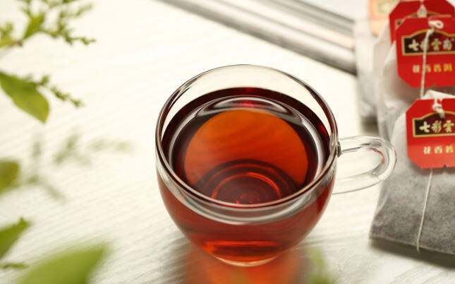品一杯七彩云南茶， 才知道普洱