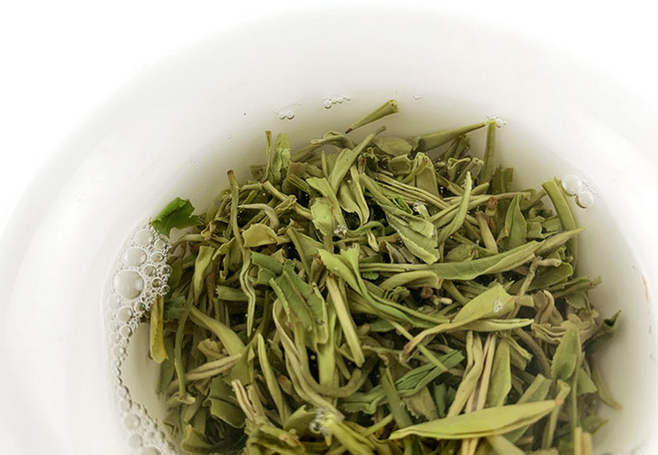 茶道是一种文化更是一种修养，爱喝茶的人性格平和内心