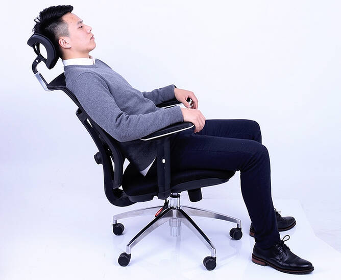 上班族久坐危害大,舒适靠椅来拯救!