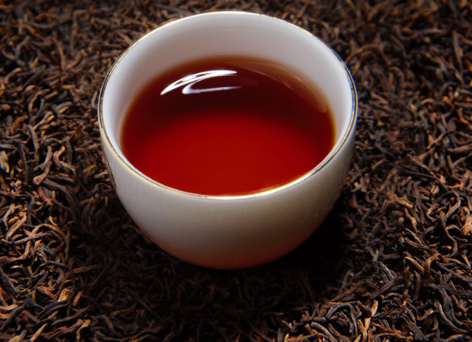 茶叶的原产地在中国，我国的茶叶产量堪称世界之最，饮