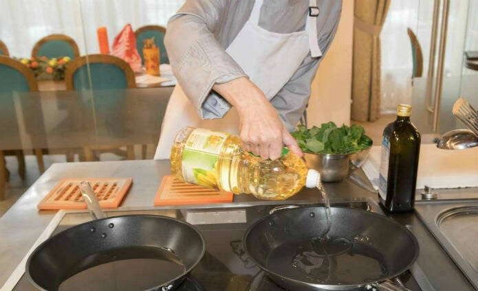 来品品一个奶茶控是如何被矿泉水