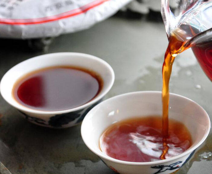 陈年老茶品质优异，怎样选择优异