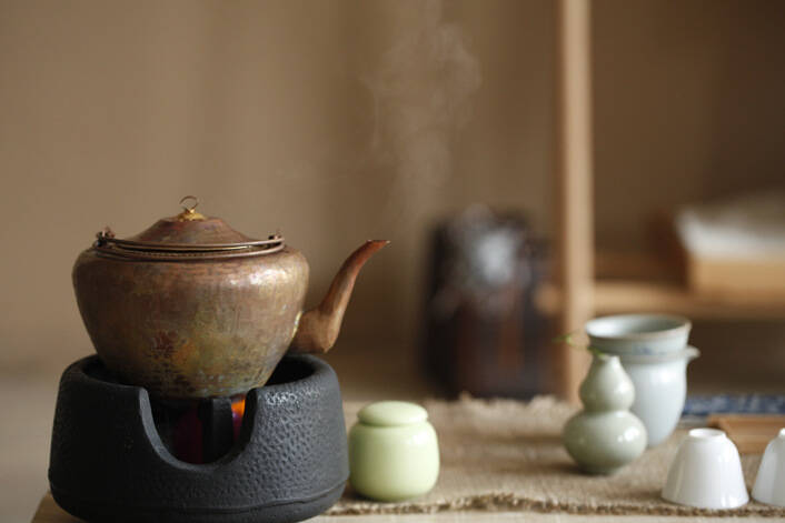 夏日炎热,酷暑难耐,如何养生,