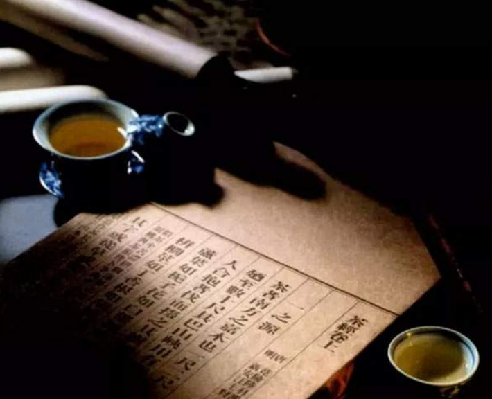 韻，聲音均勻、和諧動聽之意，通常是和氣聯系在一起的