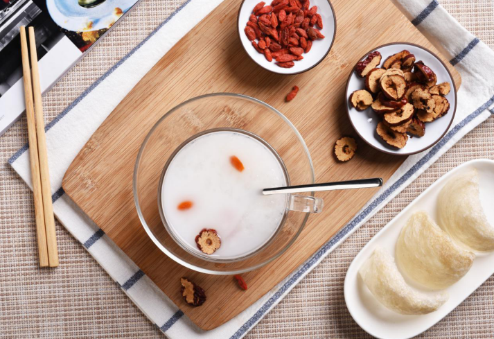 纯奶喝不惯？下午茶搭配纯牛奶另