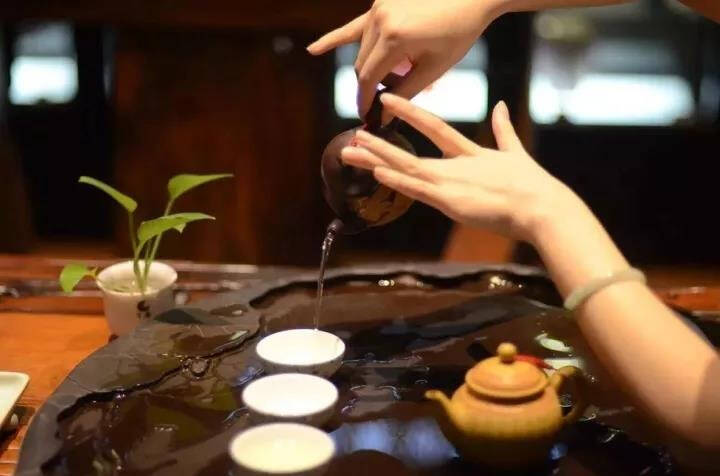稳定的品质，能帮助我们提升茶的