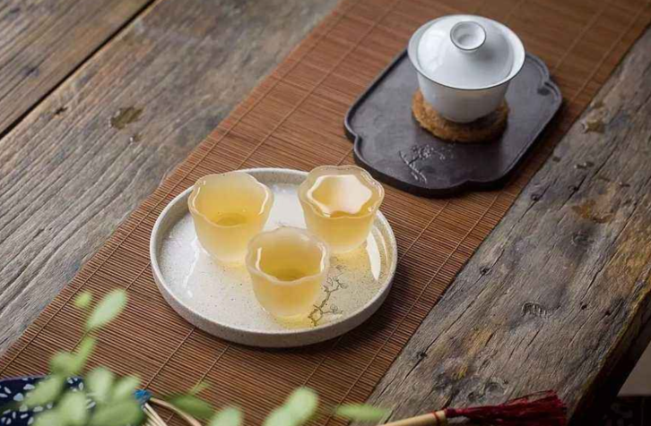 在日本和台灣地區，冷泡茶已十分流行。與一口醇厚的熱