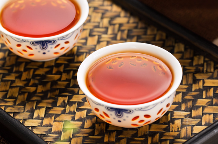 不同的季节喝不同的茶，这个冬季