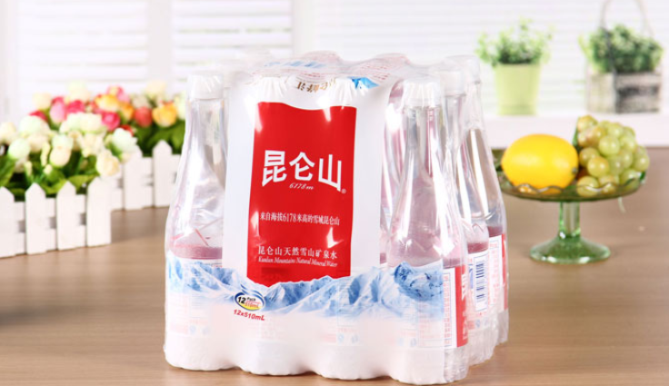矿泉水和凉茶来交替，换换口味，