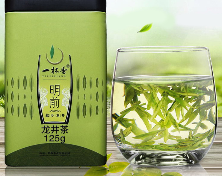 袅袅檀香，月明风清，捧杯香茗，坐在躺椅上，微微闭眼