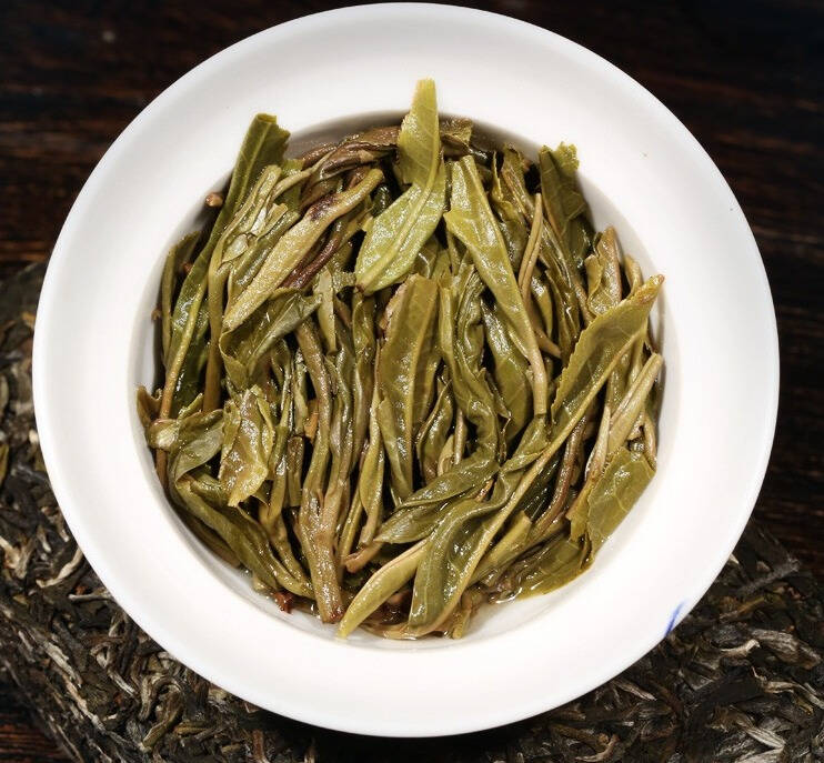 經常喝普洱茶的你，一定經常會聽到茶客們說“存新茶，