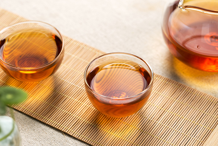 穿过秦时明月汉时关,唯有一缕茶