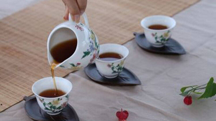 一壶好茶,品起来才能让人回味无