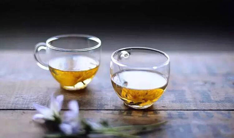 一捧花茶，在馥郁清香中让你回味