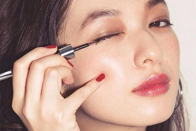 爆红的赤茶妆是什么鬼?据说实力