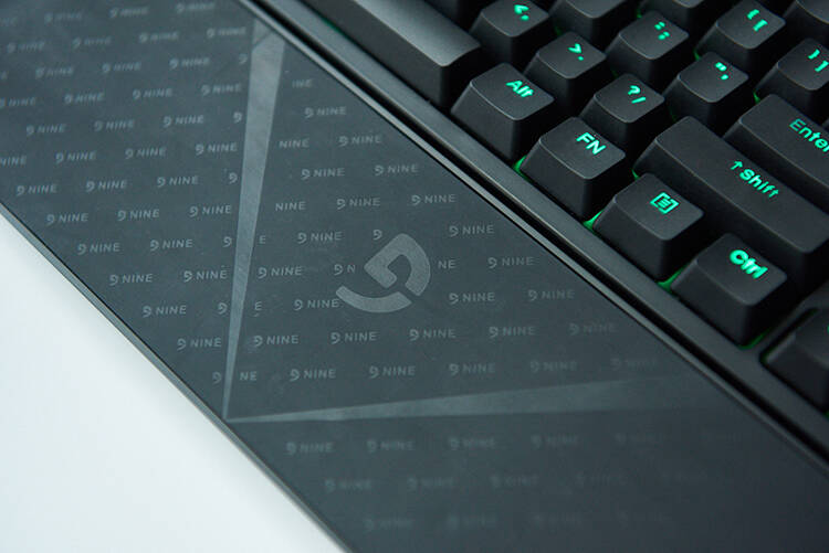 完美：让自己成为“程序员键盘”，DIY可编程机械键盘