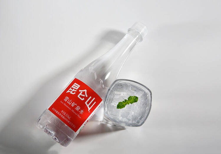 泡茶煲汤用“好水”，显纯净质感