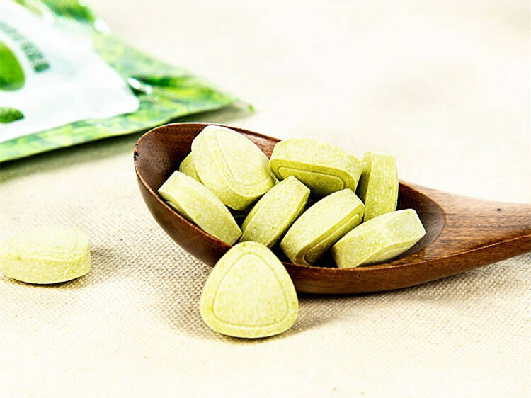 抹茶清新的自然味道，微苦却掩不