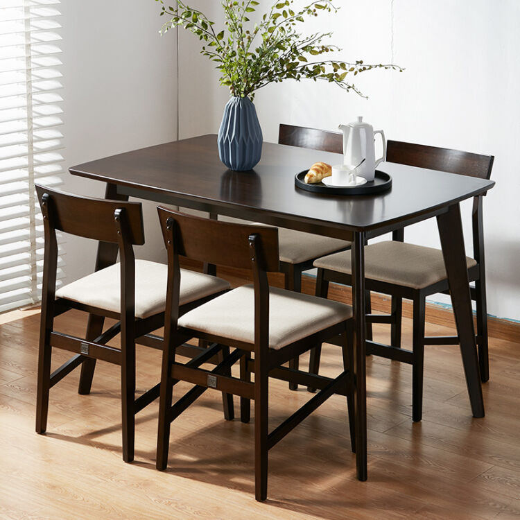 顾家家居小户型进口实木餐桌 现代简约原木餐桌椅组合