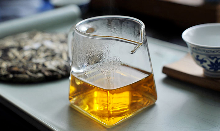 普洱茶的魅力來自一點點細微的變化，三年、五年、十年
