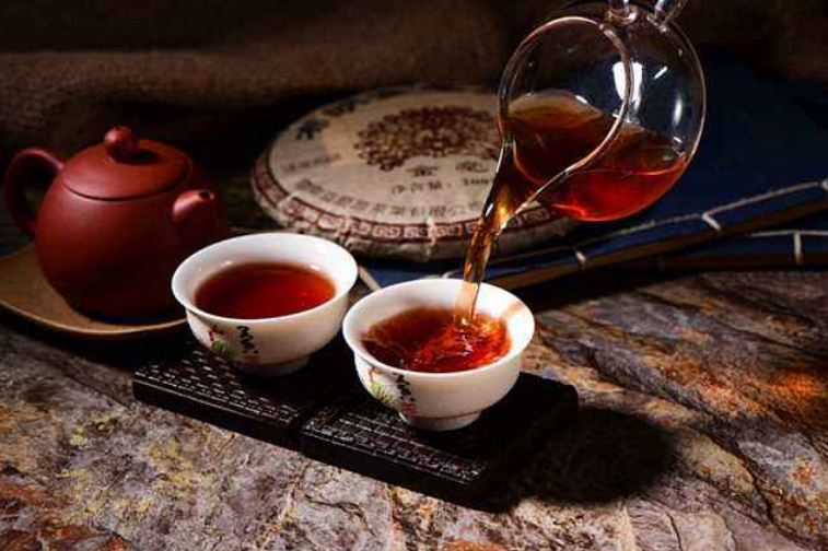 普洱茶是以雲南省一定區域內的雲南大葉種曬青毛茶爲原