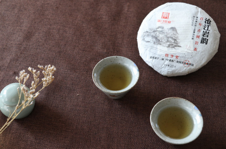 单凭古树茶耐不耐泡一点来鉴别古
