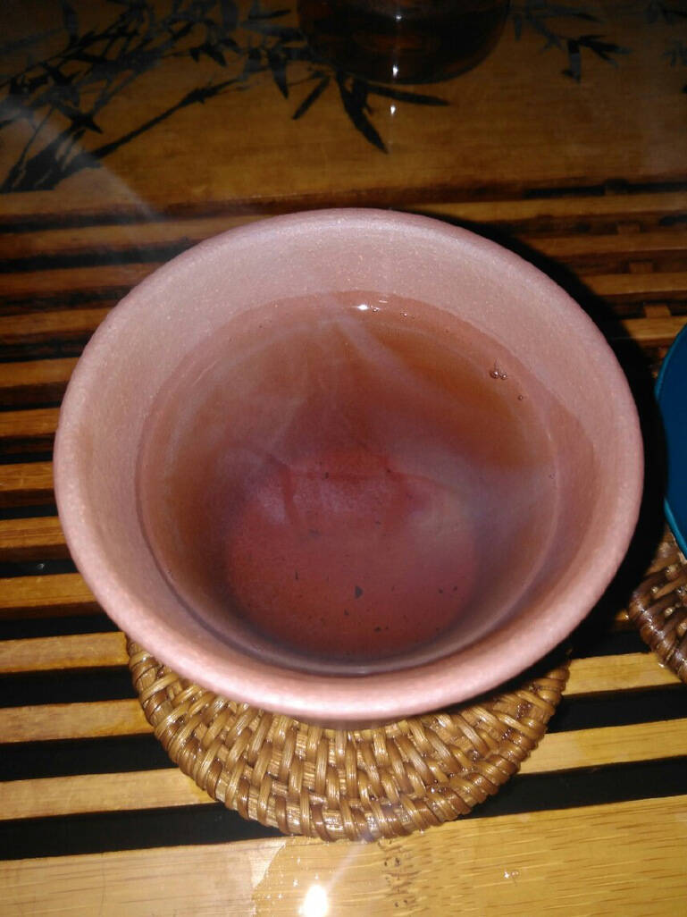 年轻人喝酒,老年人喝茶?是什么