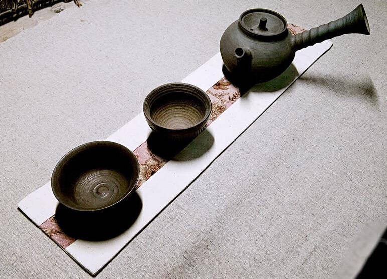 老茶客告诉你，喝茶时的涩感从哪