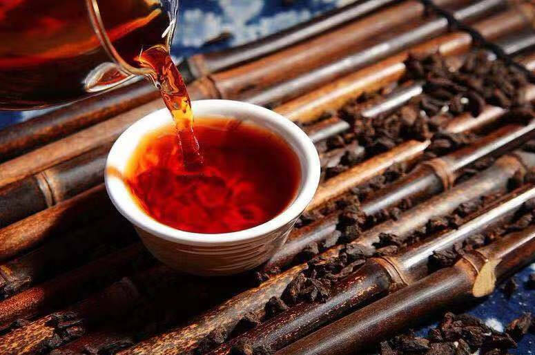 浓茶解烈酒淡茶养精神，好茶心存