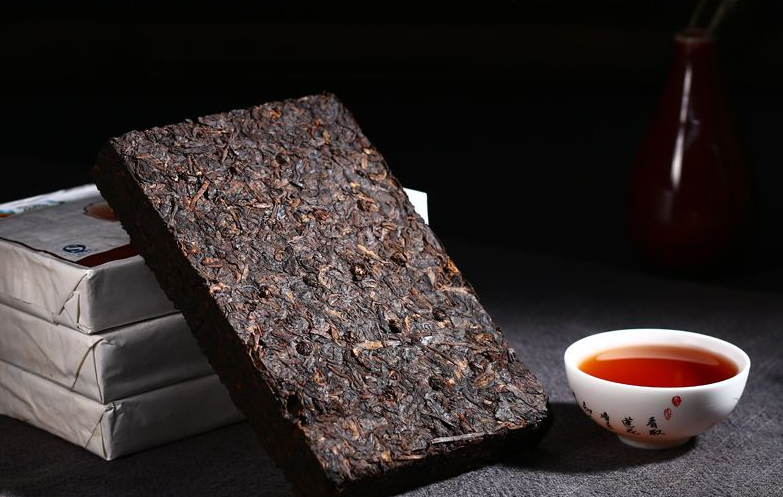 普洱茶砖出现异物，这能说明普洱