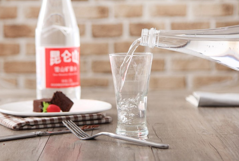 阴阳失调内火旺盛，加多宝凉茶调