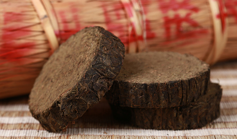 补充维生素和矿物质，泡一杯黑茶