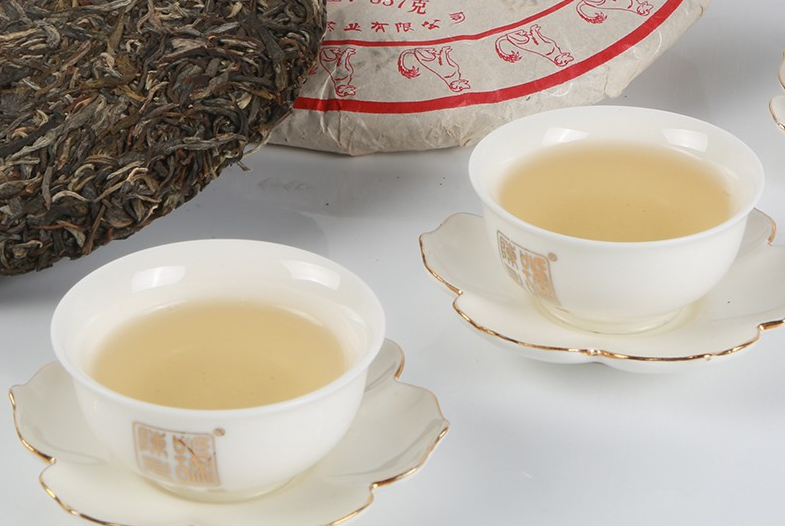 从小时候就开始喝茶，那时候，喝的还是大碗茶。所谓大