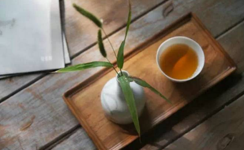 普洱茶它充沛的茶性也跟它初入口