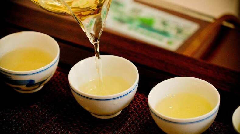 识茶学茶是一个漫长的过程，是一门很深的学问，需要一