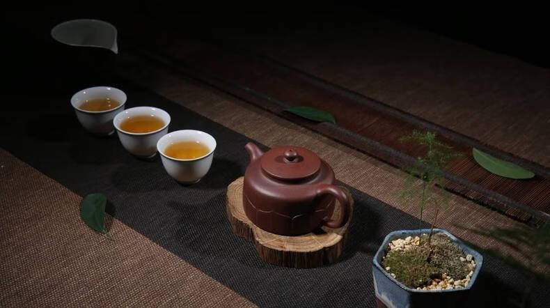 识茶学茶是一个漫长的过程，是一门很深的学问，需要一